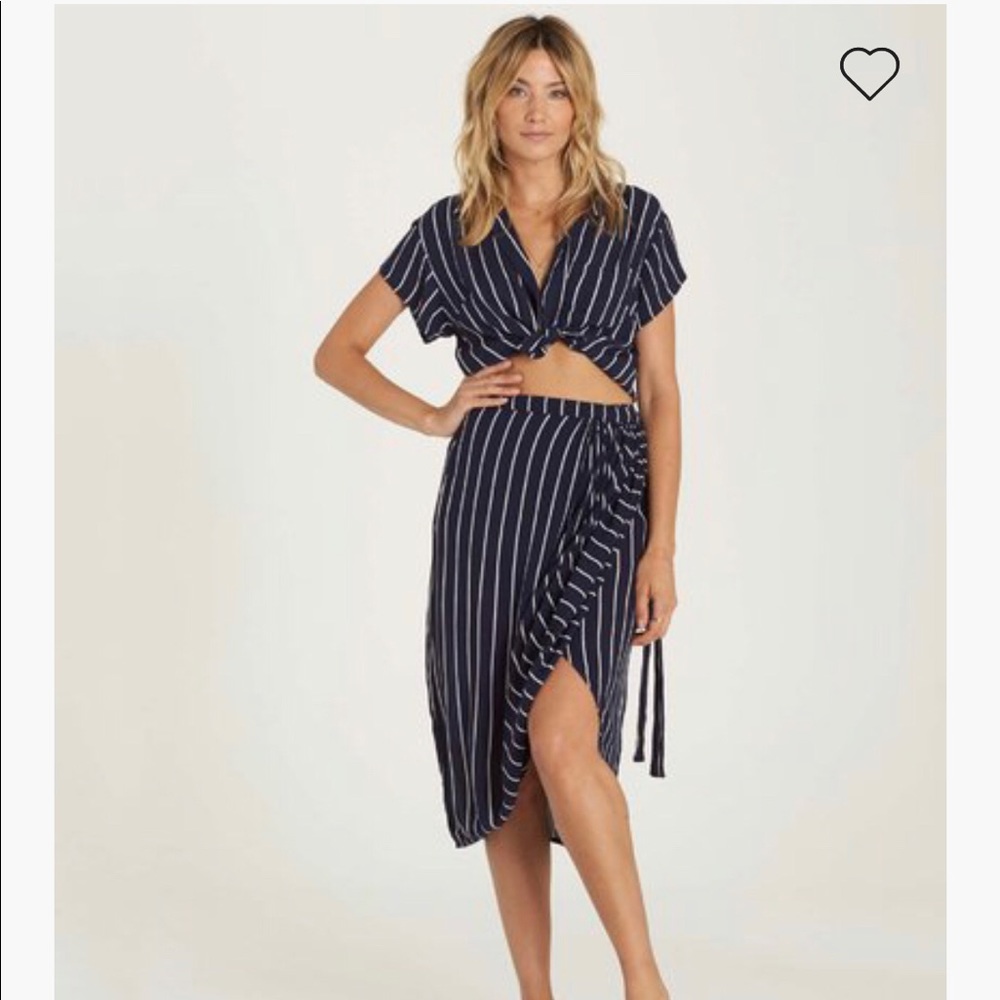Billabong so right skirt and top set